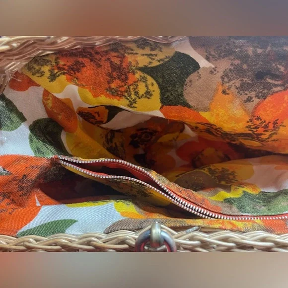 Picnic Basket Purse - Picture 7 of 12